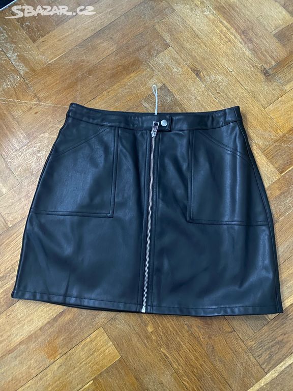 Černá kožená sukně se zipy XL